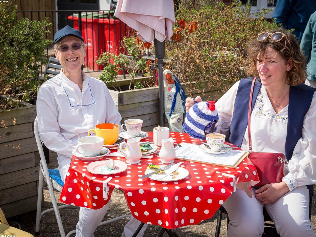 ព្រឹត្តិការណ៍ពេញនិយម: ការបង្ហាញពីព្រឹត្តិការណ៍ដែលគួរឱ្យចាប់អារម្មណ៍នៅក្នុងឆ្នាំនេះ